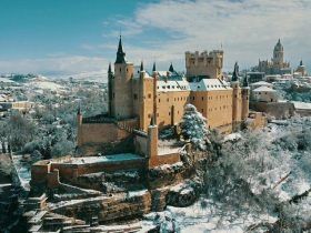 Alcazar de Segovia nevado | Foto: Antonio Quinzán